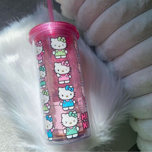 Hello Kitty Cup - Hello Kitty Tumbler / Plastic Reusable Cup with Straw - Pink - Picture 4 of 5
